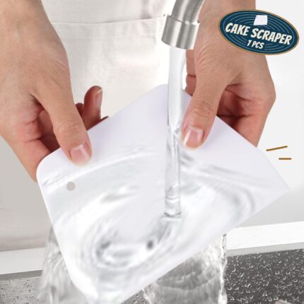 Dough and Cake Scraper Set — 7 Pieces, Plastic